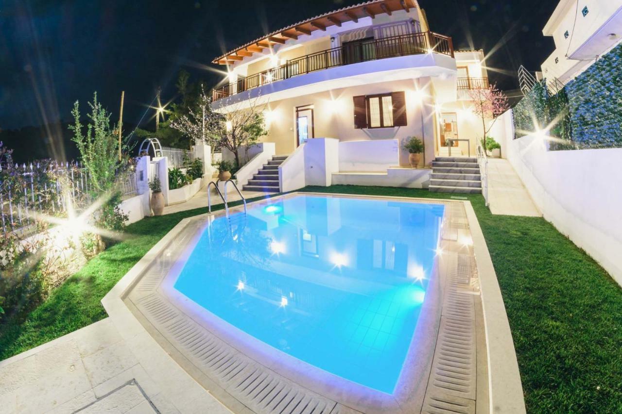 Villa Irina Miloi  ภายนอก รูปภาพ